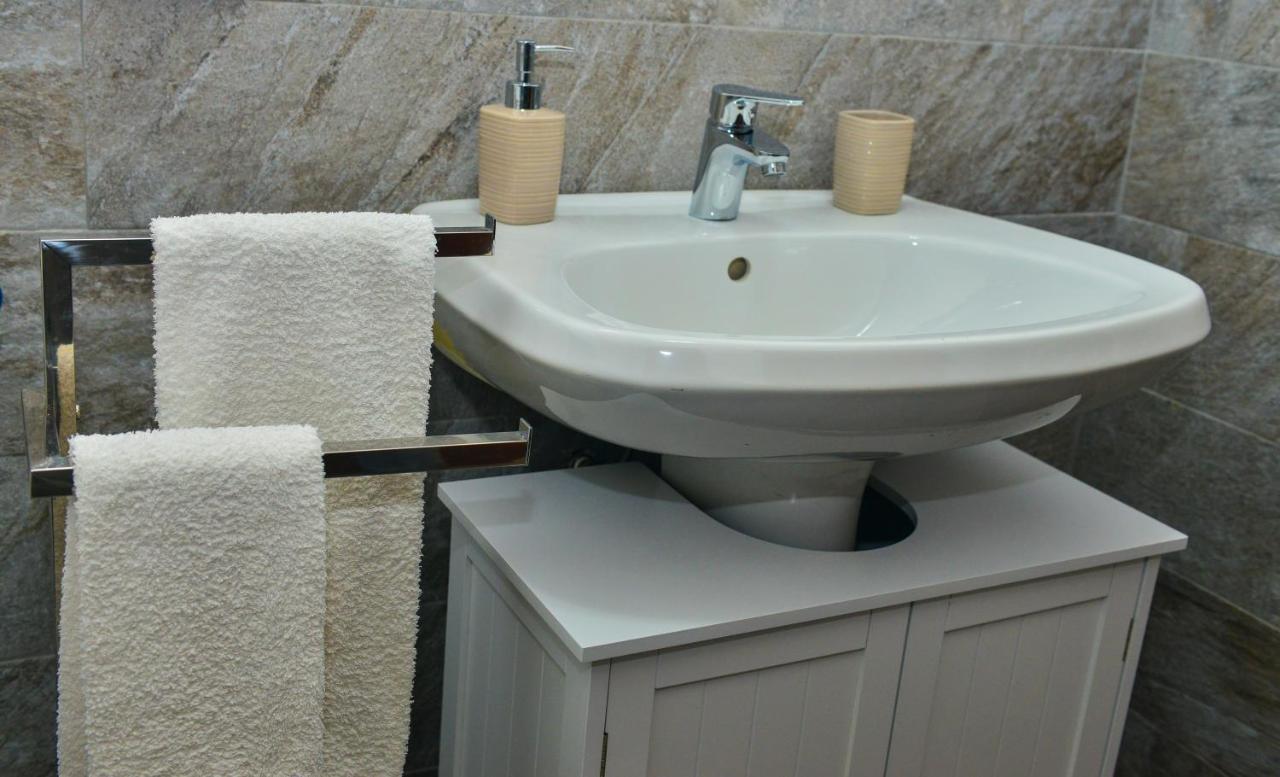 Amaryllis Apartments Багерия Екстериор снимка